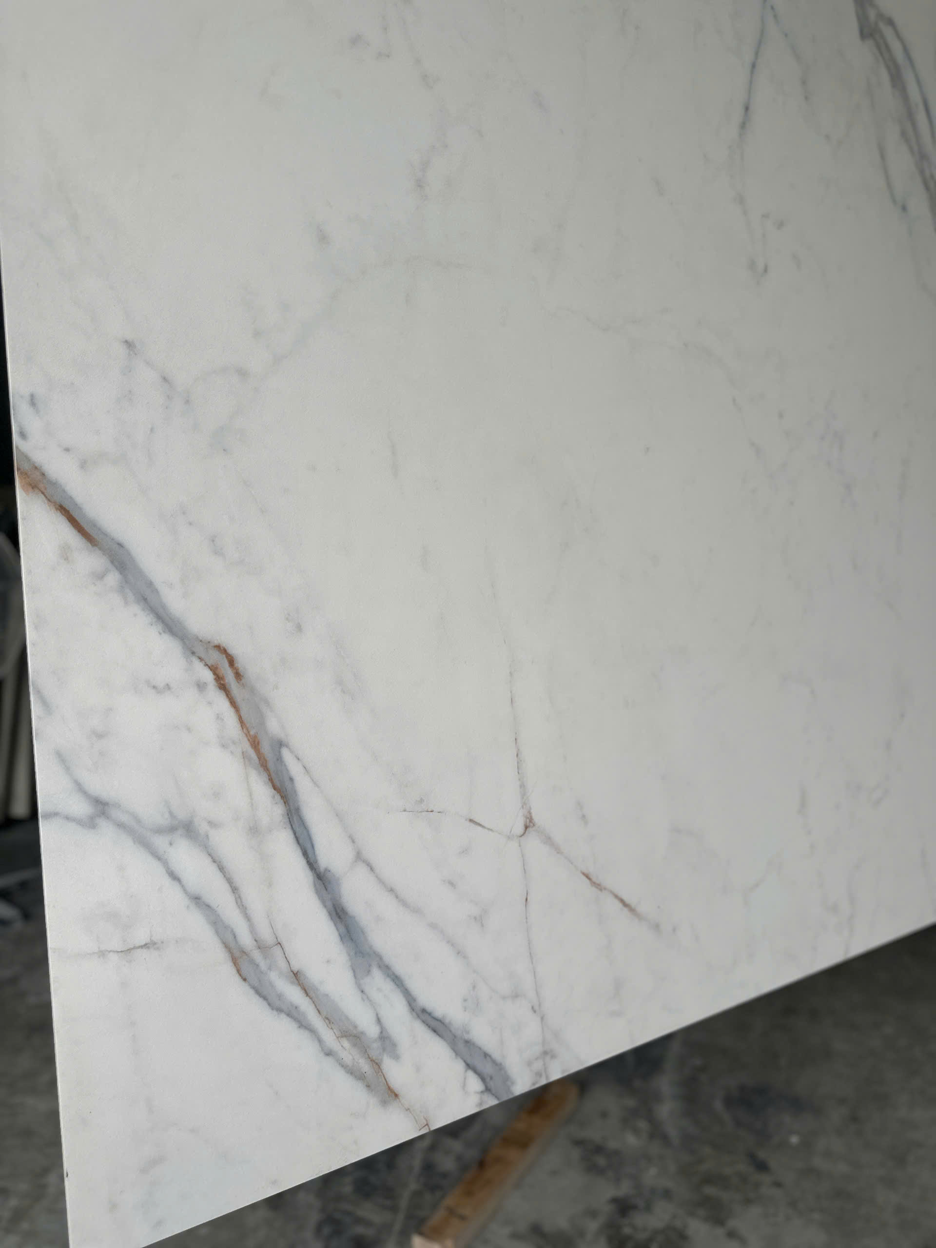 Đá Nung Kết Calacatta Royale