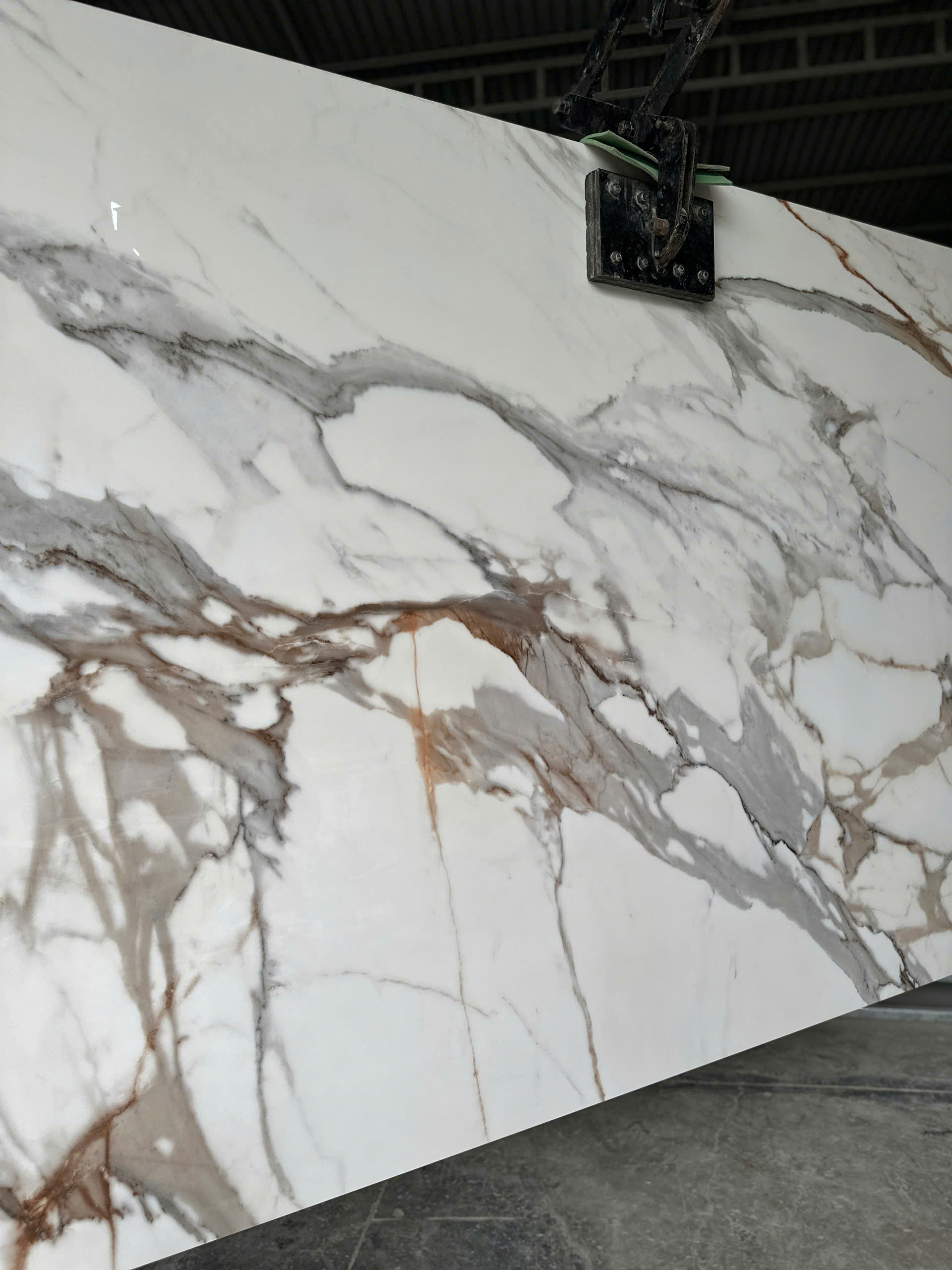 Đá nung kết Calacatta Borghini